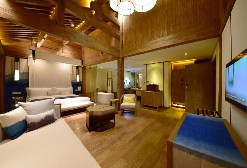 주니어 스위트, Lux Tea Horse Road Lijiang