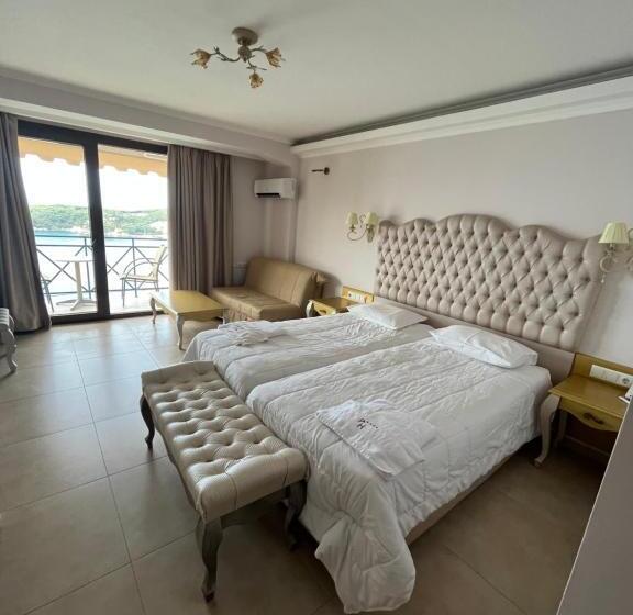 オーシャンビューデラックスルーム, Palatino