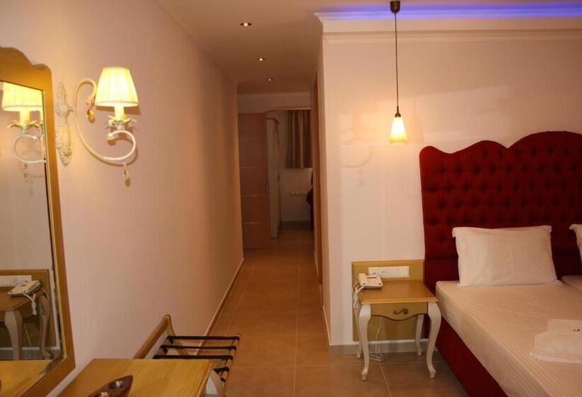 パノラミックビュースイート, Palatino