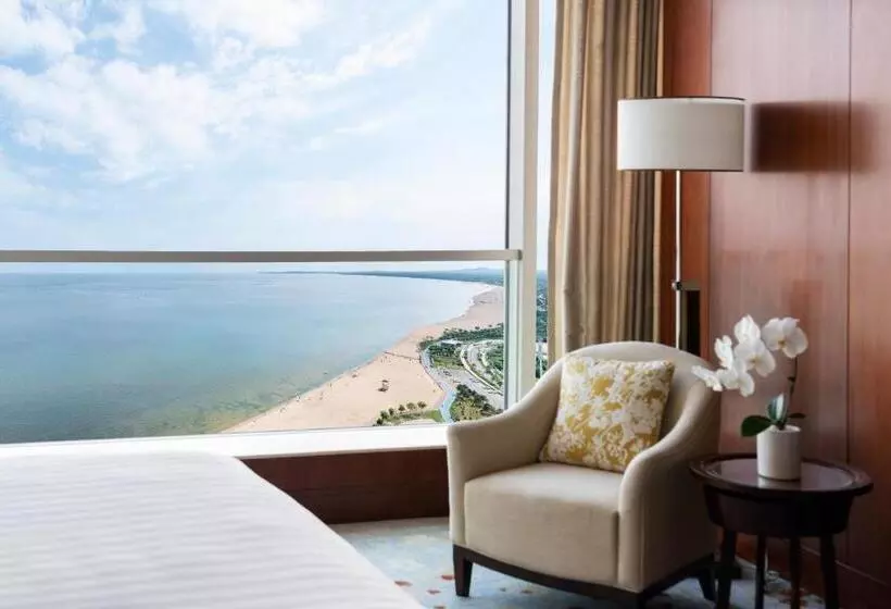 キングサイズベッドのデラックスルーム, Shangrila Qinhuangdao