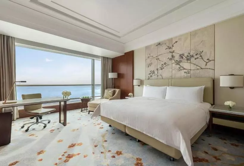 キングサイズベッドのデラックスルーム, Shangrila Qinhuangdao