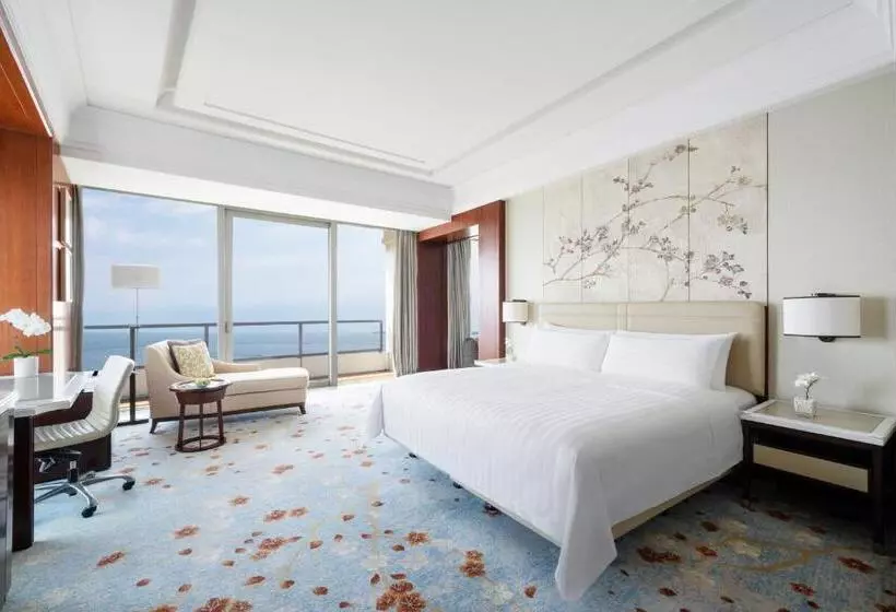 キングサイズベッドのデラックスルーム, Shangrila Qinhuangdao