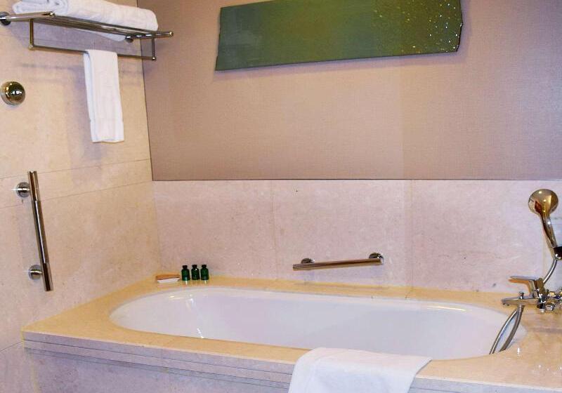 Номер Deluxe Вид на Море, Shangrila Qinhuangdao