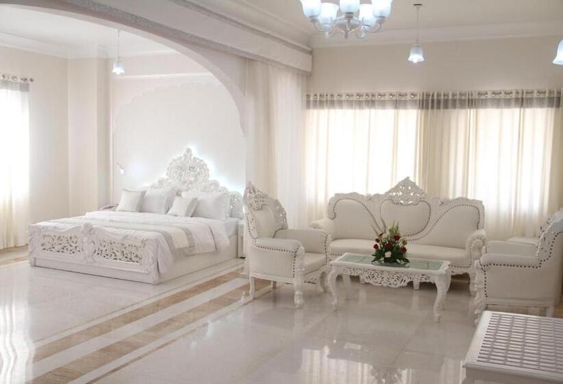 Люкс, Welcomheritage Traditional Haveli