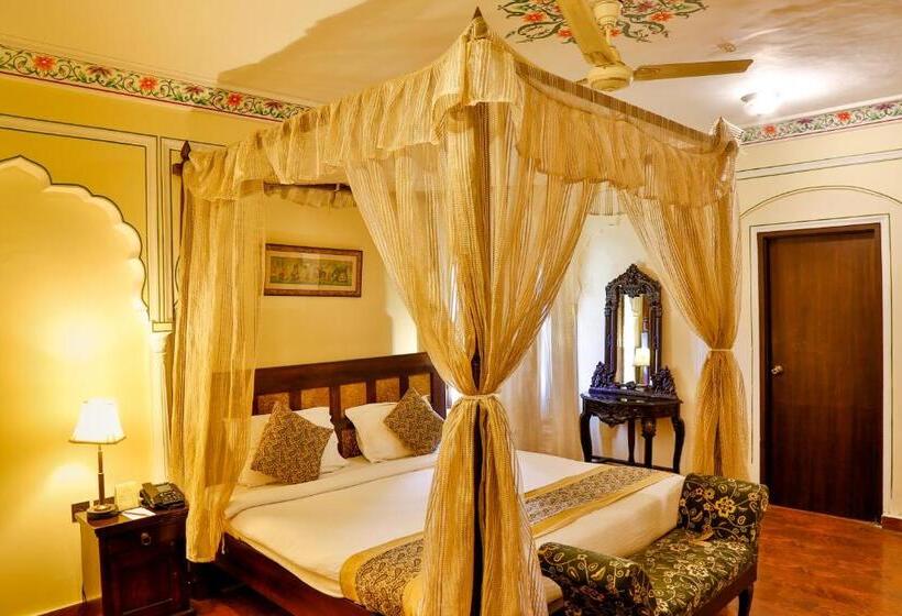 Camera Premium, Welcomheritage Traditional Haveli