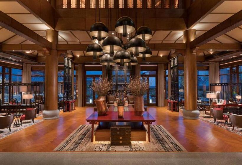 اتاق لوکس با تخت بزرگ, Jinmao Purelax Lijiang, The Unbound Collection By Hyatt