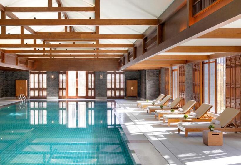 Номер Deluxe, Jinmao Purelax Lijiang, The Unbound Collection By Hyatt