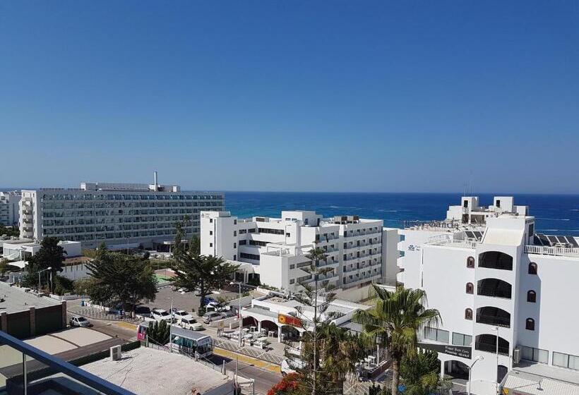 غرفة عائلية مطلّة علي البحر, Melini Hotel Suites