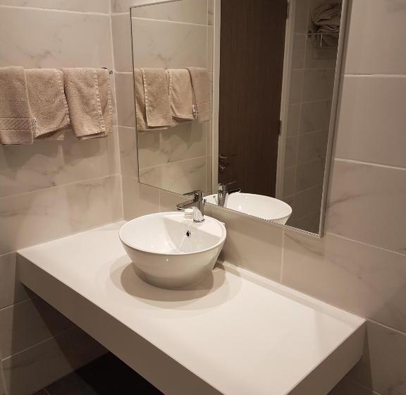 غرفة عائلية مطلّة علي البحر, Melini Hotel Suites