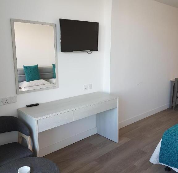 إستوديو قياسى داخلى, Melini Hotel Suites