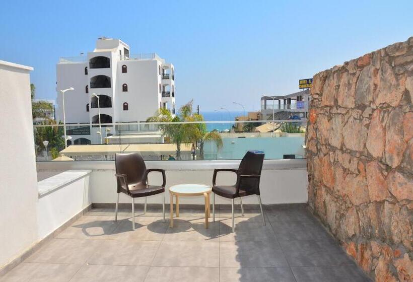 غرفة قياسية, Melini Hotel Suites