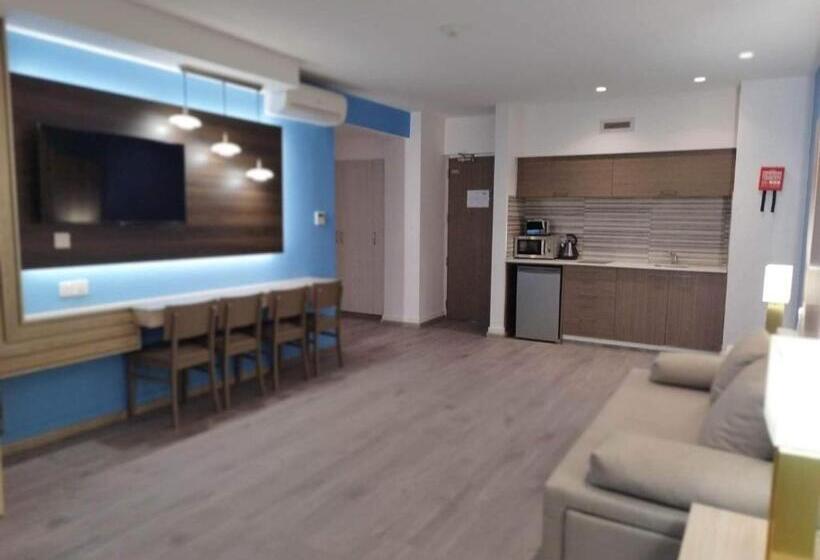 Полулюкс, Melini Hotel Suites