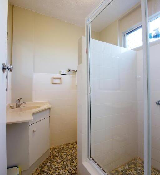 سرير فى غرفة مشتركه, Mineral Sands Motel