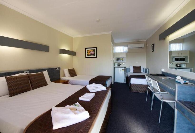 غرفة عائلية, Mineral Sands Motel