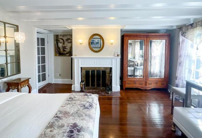 חדר סטנדרט עם מיטת קווין, The Harbor Rose