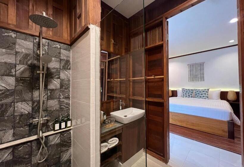 חדר סופריור עם מיטת קינג, Viengtara Vangvieng Resort