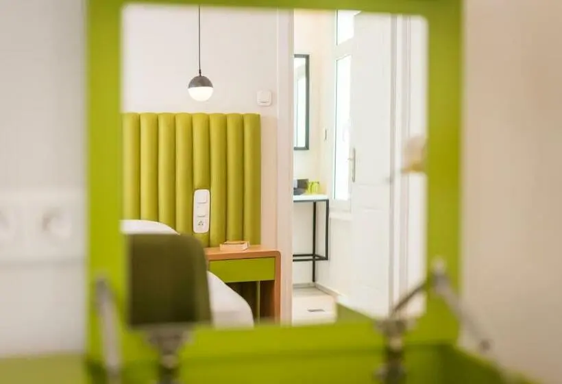 اتاق سوپریور با بالکن, Thejoy City Suites