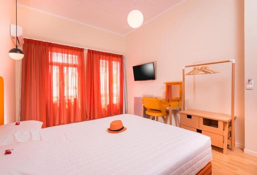 סוויטת ג'וניור עם מרפסת, Thejoy City Suites