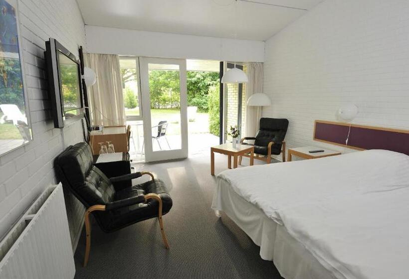 Номер Стандарт, Balka Strand