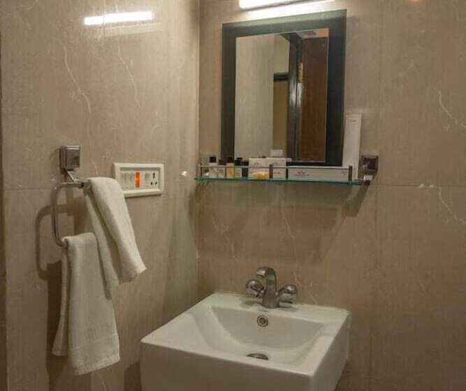 חדר דלוקס, Bodhgaya Regency