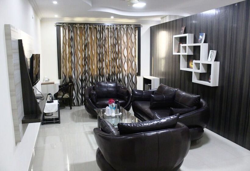 سوییت لوکس, Bodhgaya Regency