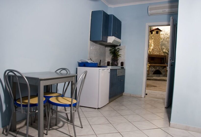 Quarto Quádruplo Estandar, Dimitra