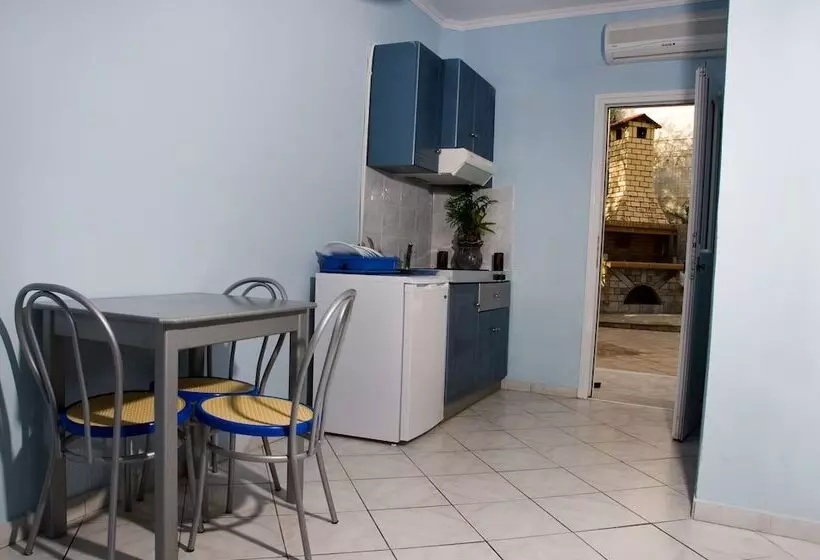 Pokój Czteroosobowy Standard, Dimitra