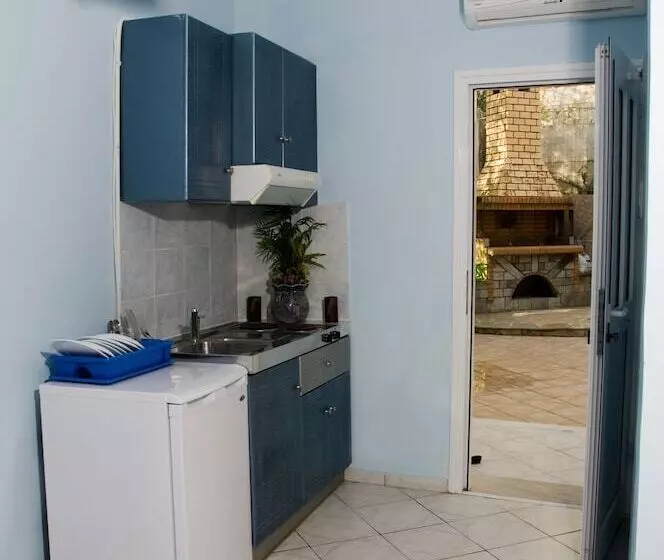 Pokój Czteroosobowy Standard, Dimitra