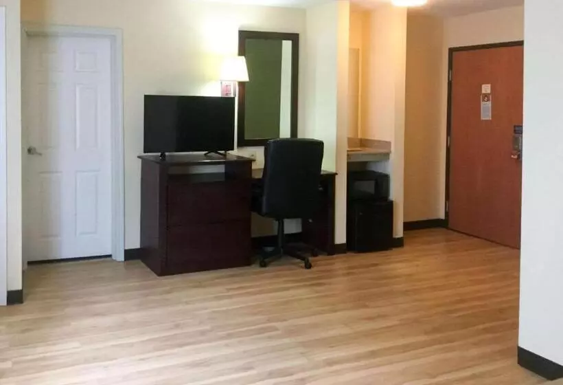 اتاق استاندارد با تخت بزرگ, Econo Lodge Harrisburg  Hershey