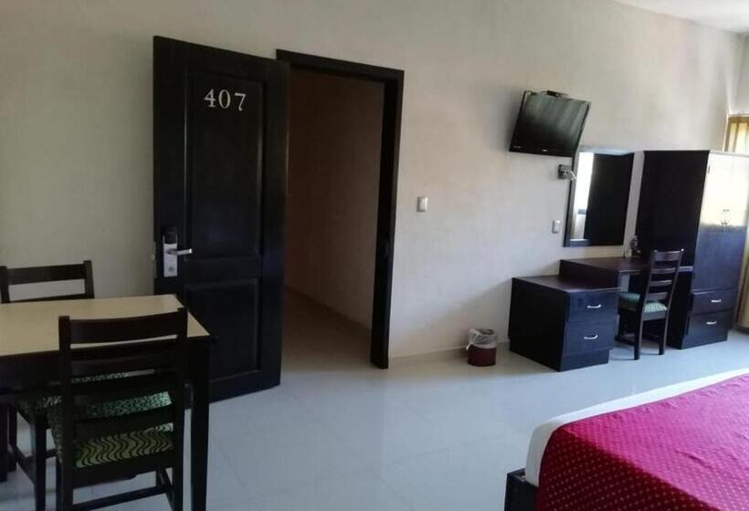 חדר סטנדרט לשלושה, Madrid