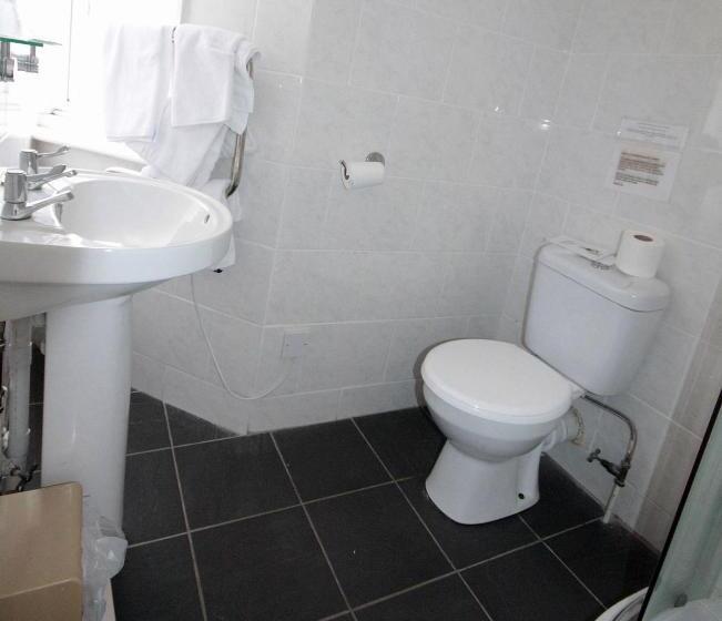 标准间, Marine Parade