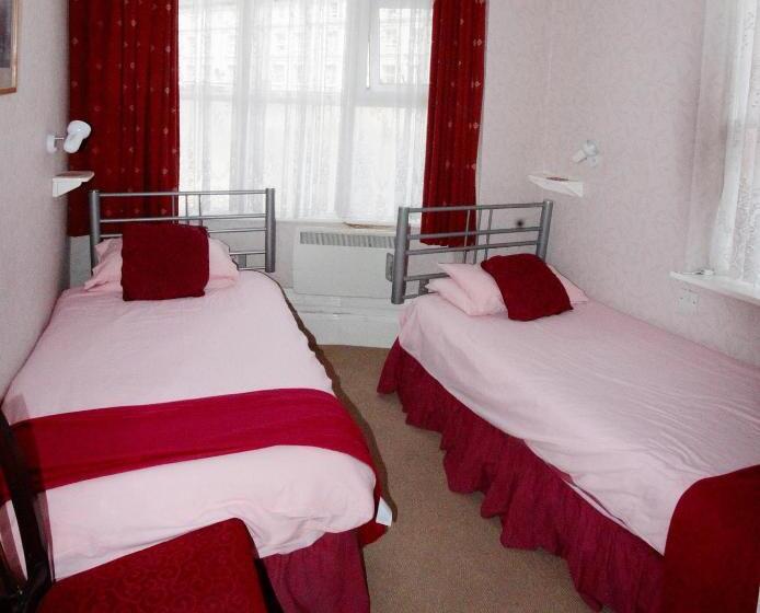 Номер Стандарт, Marine Parade