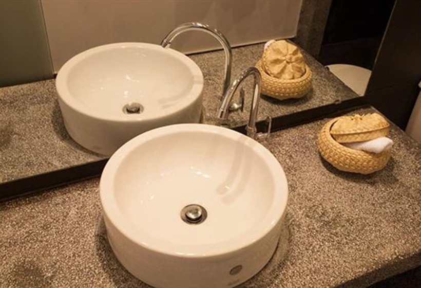 Номер Стандарт Трехместный, The 252