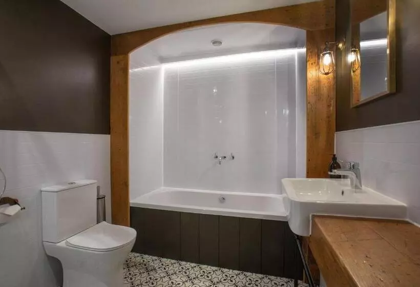 Suite Lit King, The Bath