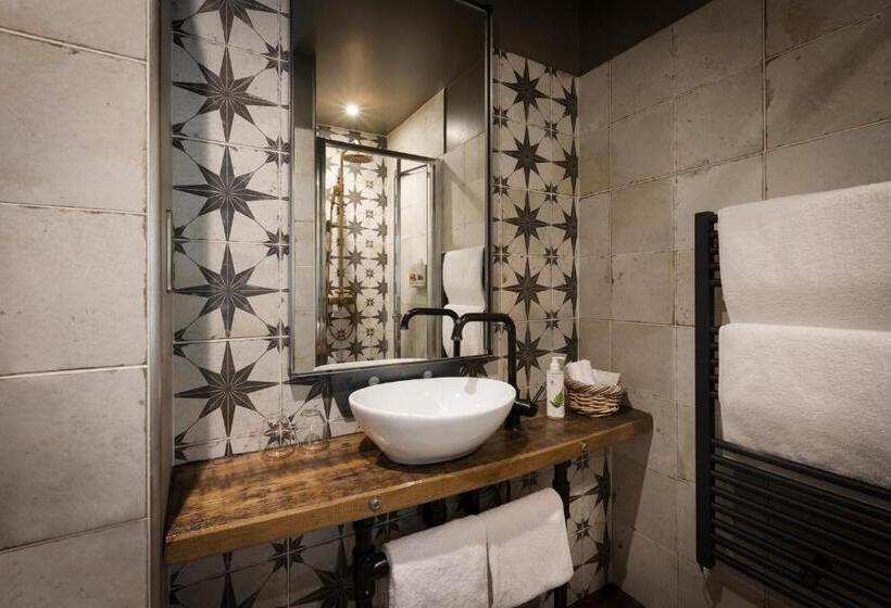 スタンダードルーム, The Bath