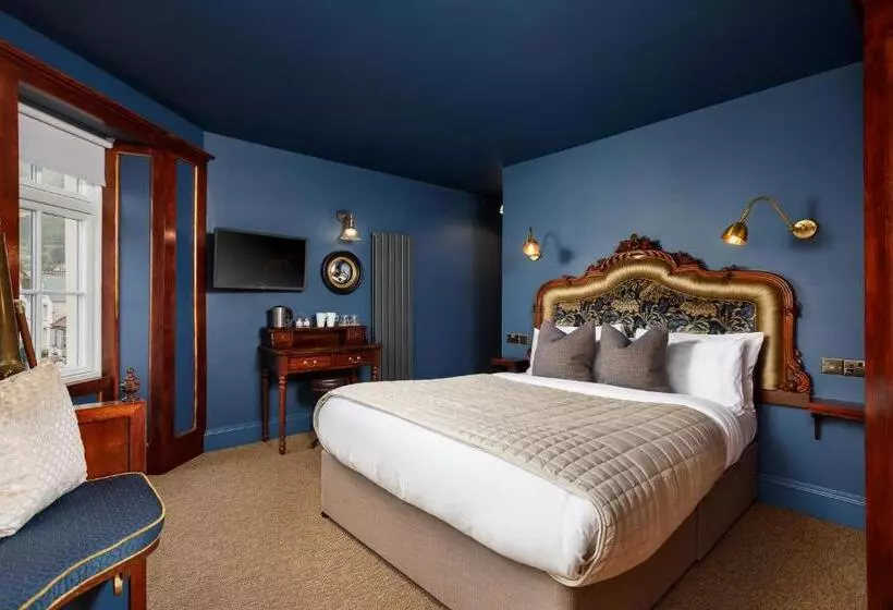 Chambre Standard Lit King Size, The Bath