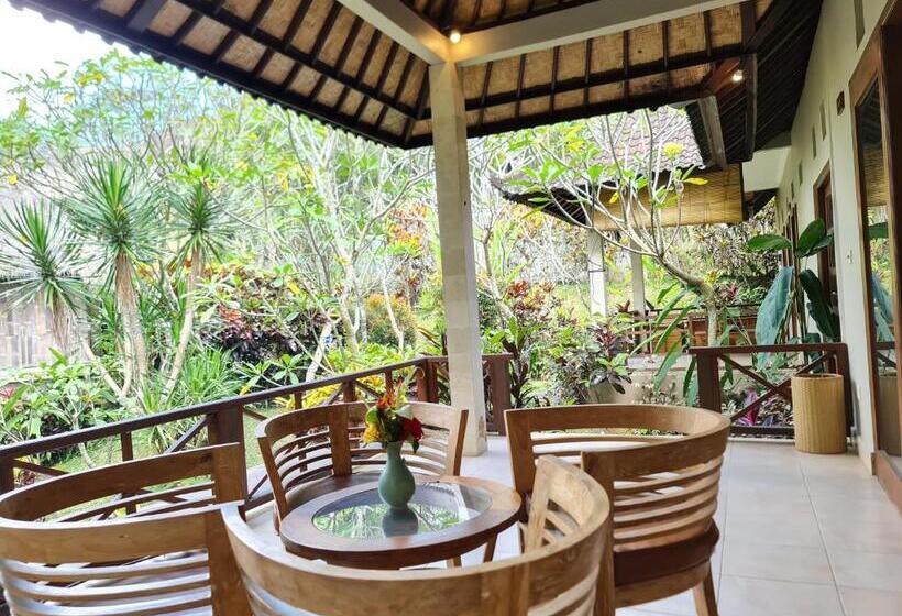 חדר משפחתי, Uma Agung Villa