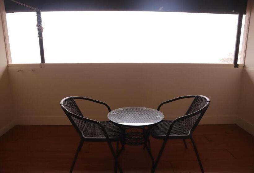 חדר דחוקס עם מיטת קינג, Kasih Sayang Hill Resort