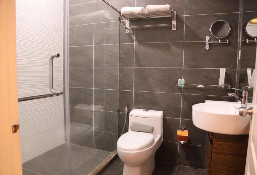 חדר דחוקס עם מיטת קינג, Kasih Sayang Hill Resort