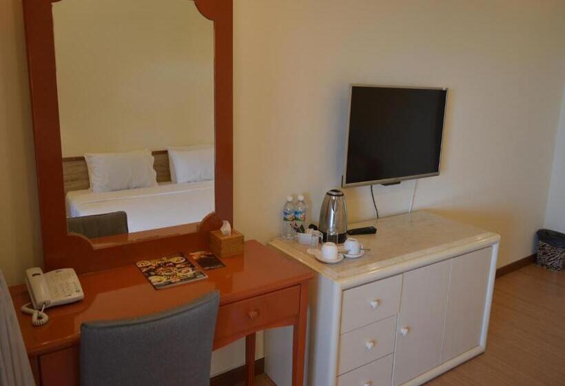 חדר דחוקס עם מיטת קינג, Kasih Sayang Hill Resort