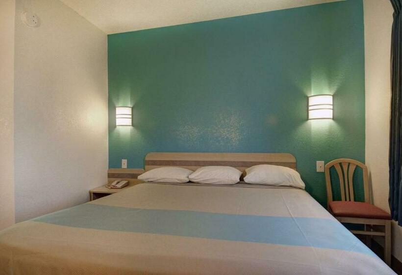 스탠다드 룸 킹사이즈 침대, Motel 6denison, Tx