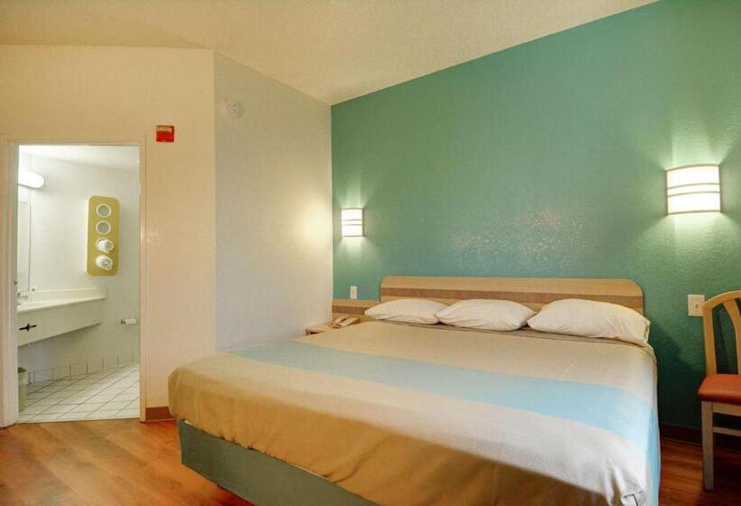 스탠다드 룸 킹사이즈 침대, Motel 6denison, Tx