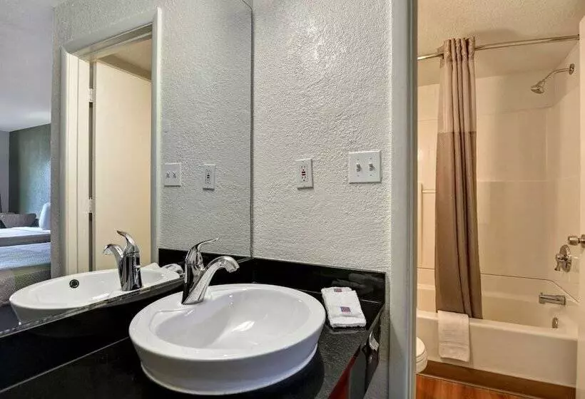 سوییت, Motel 6 Destin, Fl