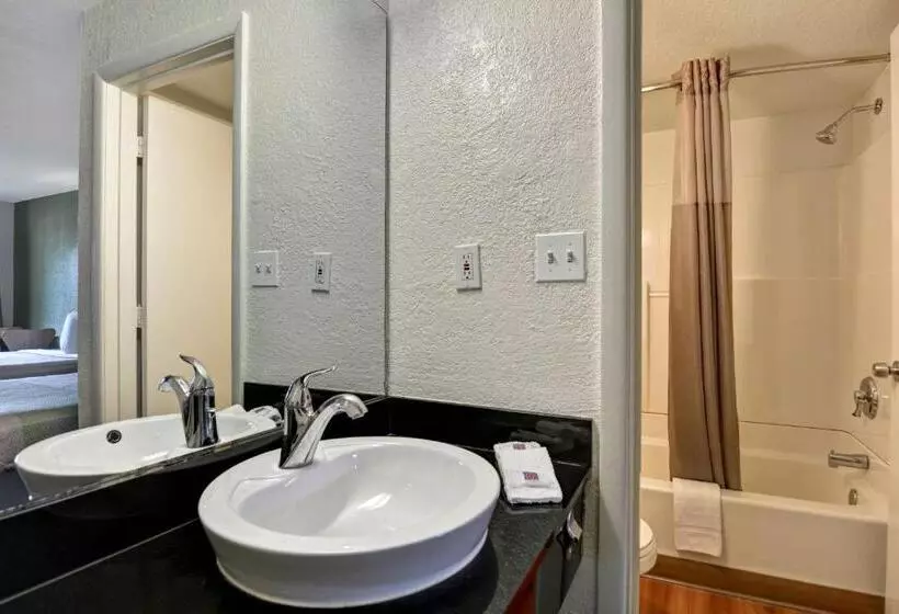 سوییت, Motel 6 Destin, Fl