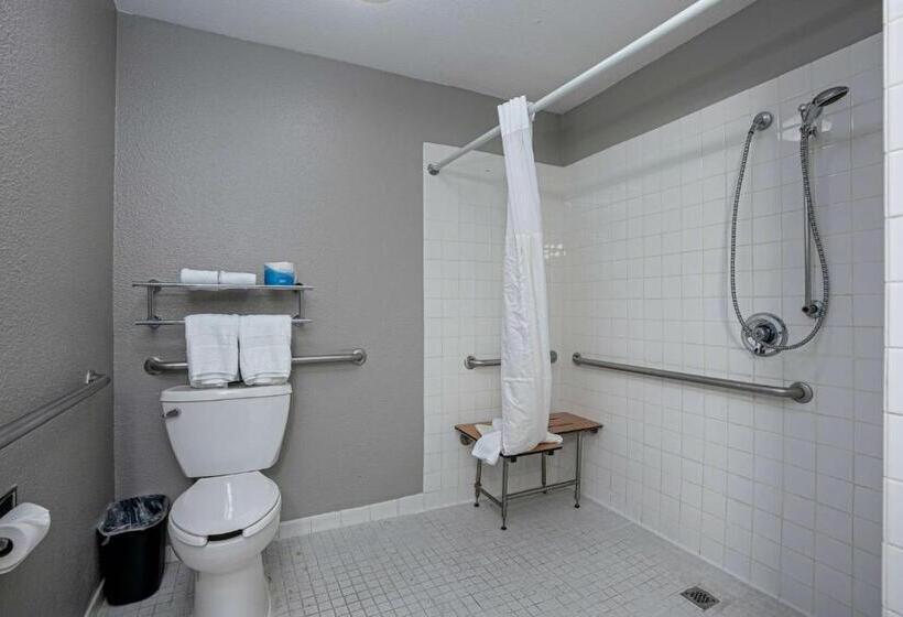适合残疾人使用的标准间, Motel 6 San Diego, Ca   Downtown