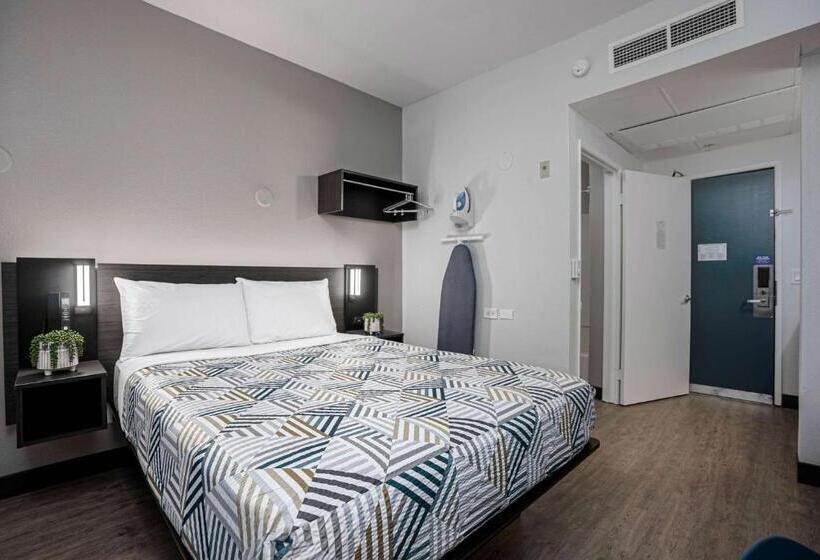 适合残疾人使用的标准间, Motel 6 San Diego, Ca   Downtown