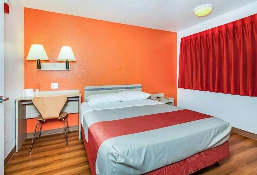 Standard-invahuone, Motel 6vacaville, Ca