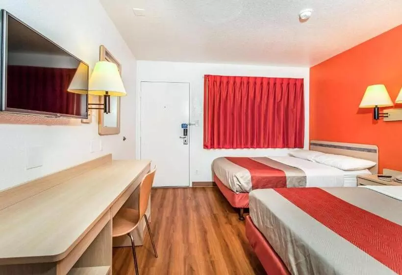 Standard Neljän Hengen Huone, Motel 6vacaville, Ca
