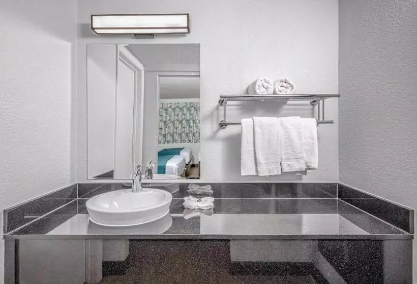 اتاق استاندارد چهار تخته, Motel 6euless, Tx  Dallas