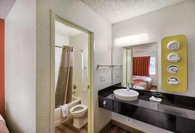 デラックスルーム, Motel 6 Everett, Wa South